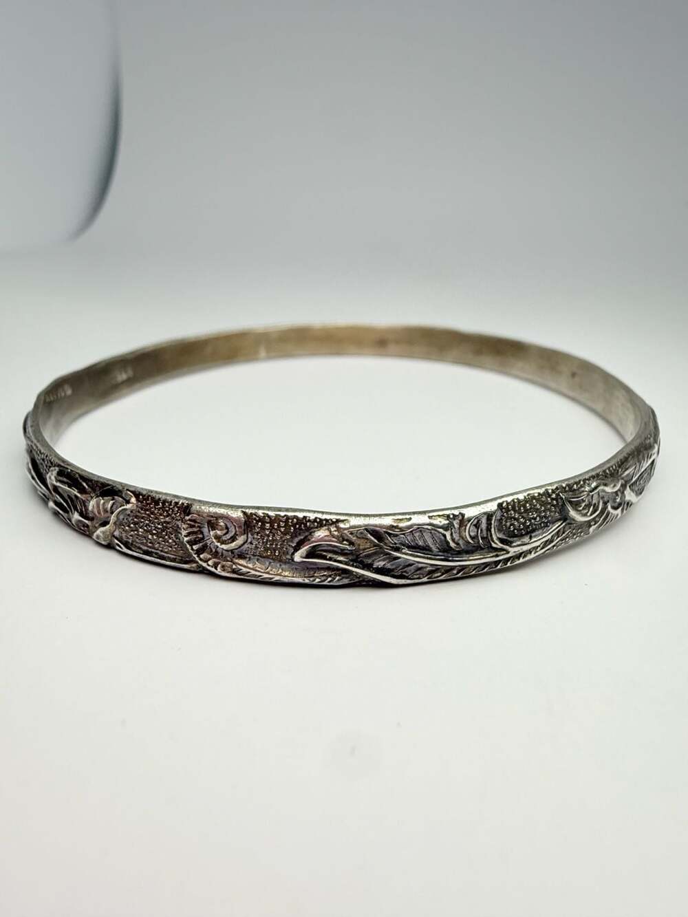 Vintage Sterling Silver Leaf Pattern Bangle Bracelet